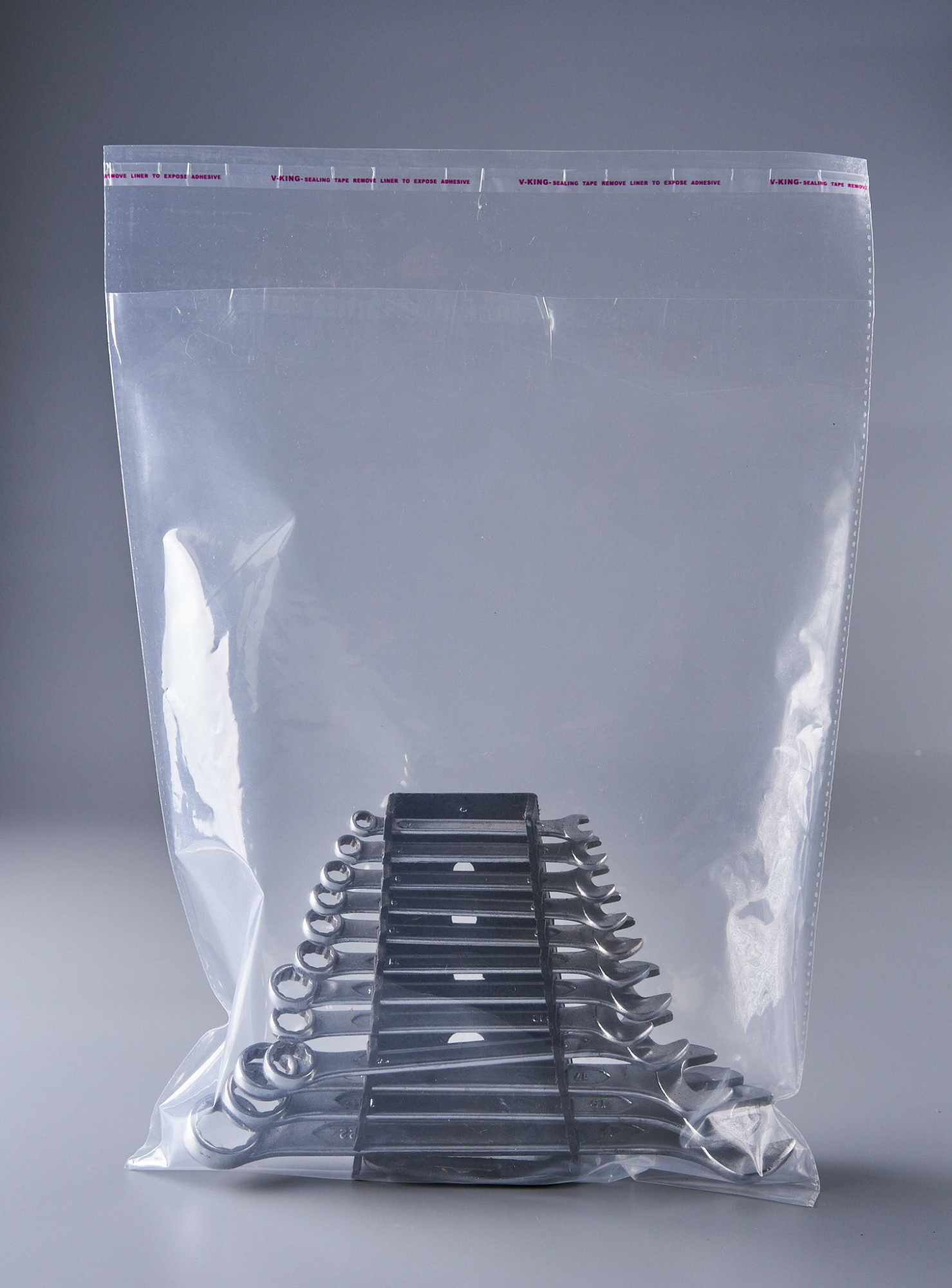 Пакет фасовочный ПВД с клеевым клапаном, 30х40+5 см, ультрапрочный, 100 мкм, 100 шт.