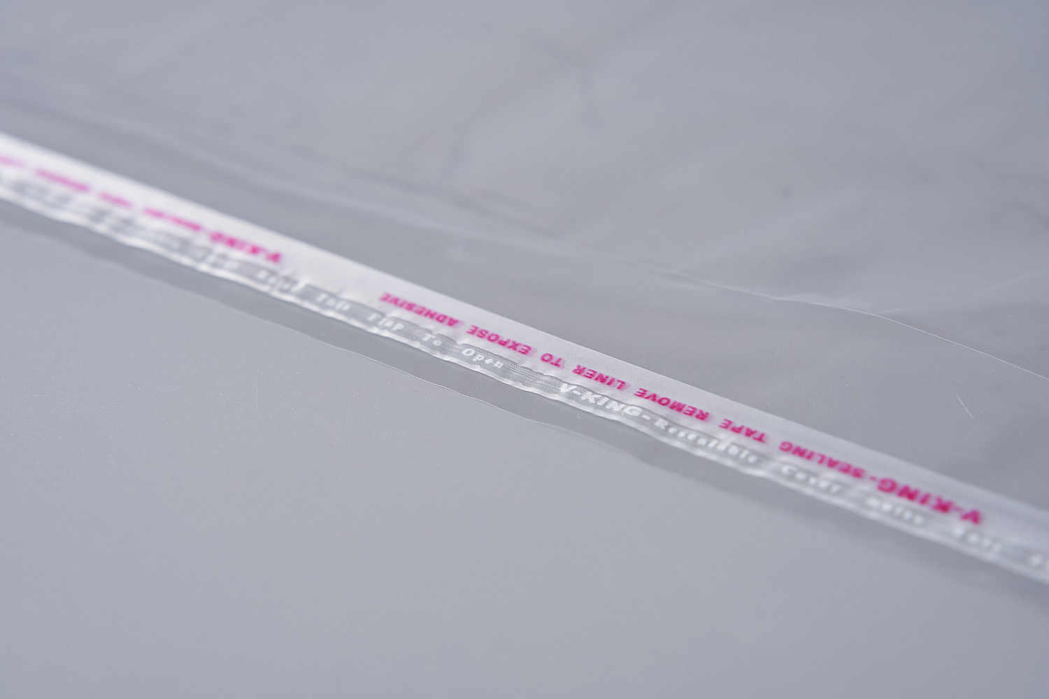 Полипропиленовые пакеты с клапаном и скотчем (БОПП, ПП)