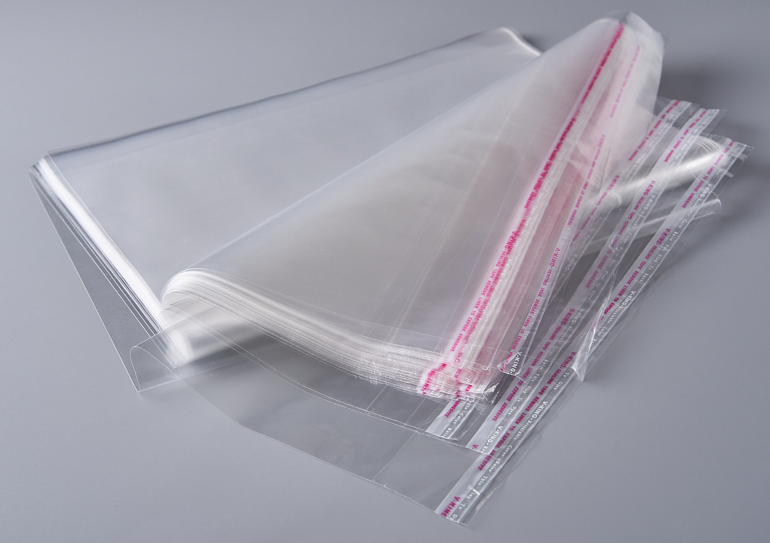 Полипропиленовые пакеты с клапаном и скотчем (БОПП, ПП)