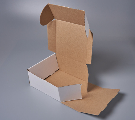 Коробка картонная самосборная, 17.5х17х8.5 см, объем 2,5 л, БЕЛАЯ 200 шт. (Гофрокороб 175х170х85 мм, короб самосборный).