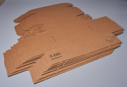 Коробка картонная самосборная, 22х16х8 см, объем 2,8 л, 150 шт, (Гофрокороб 220х160х80 мм, короб самосборный, почтовый).