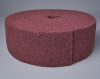 Скотч брайт (Scotch-Brite) профессиональный N7056.6921.1 Very Fine рулон, 100мм х 10м, красный 9327.7238.6921, упаковка 1 шт.