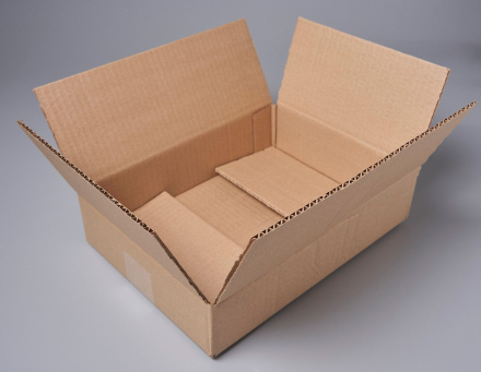 Коробка картонная, 30х22х7 см, объем 4,6 л, 40 шт. (Гофрокороб, 300х220х70 мм )