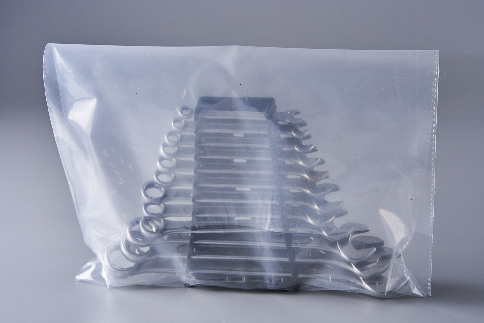 Пакет фасовочный ПВД с клеевым клапаном, 30х40+5 см, ультрапрочный, 100 мкм, 100 шт.